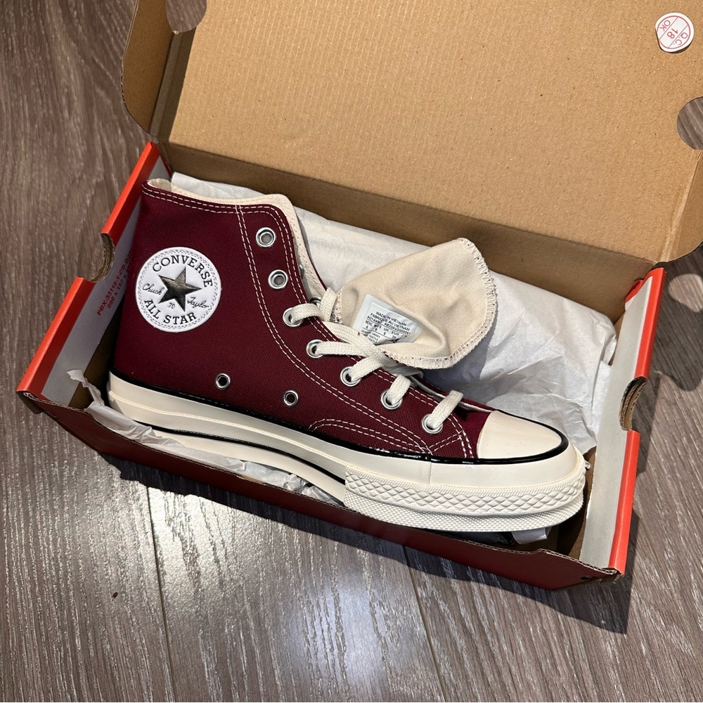 Converse Chuck 70 Vintage Canvas • color: dark beetroot/egret/black • Brand new!